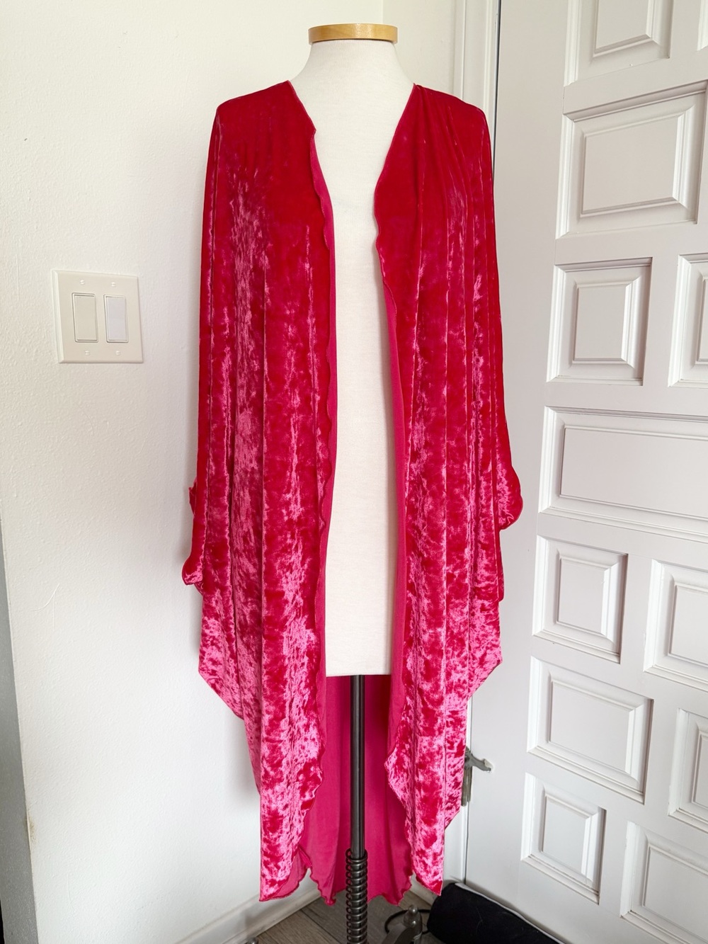 byvinnik Coloratura Cape Pink Red Velvet Open Front Drape Long Shawl